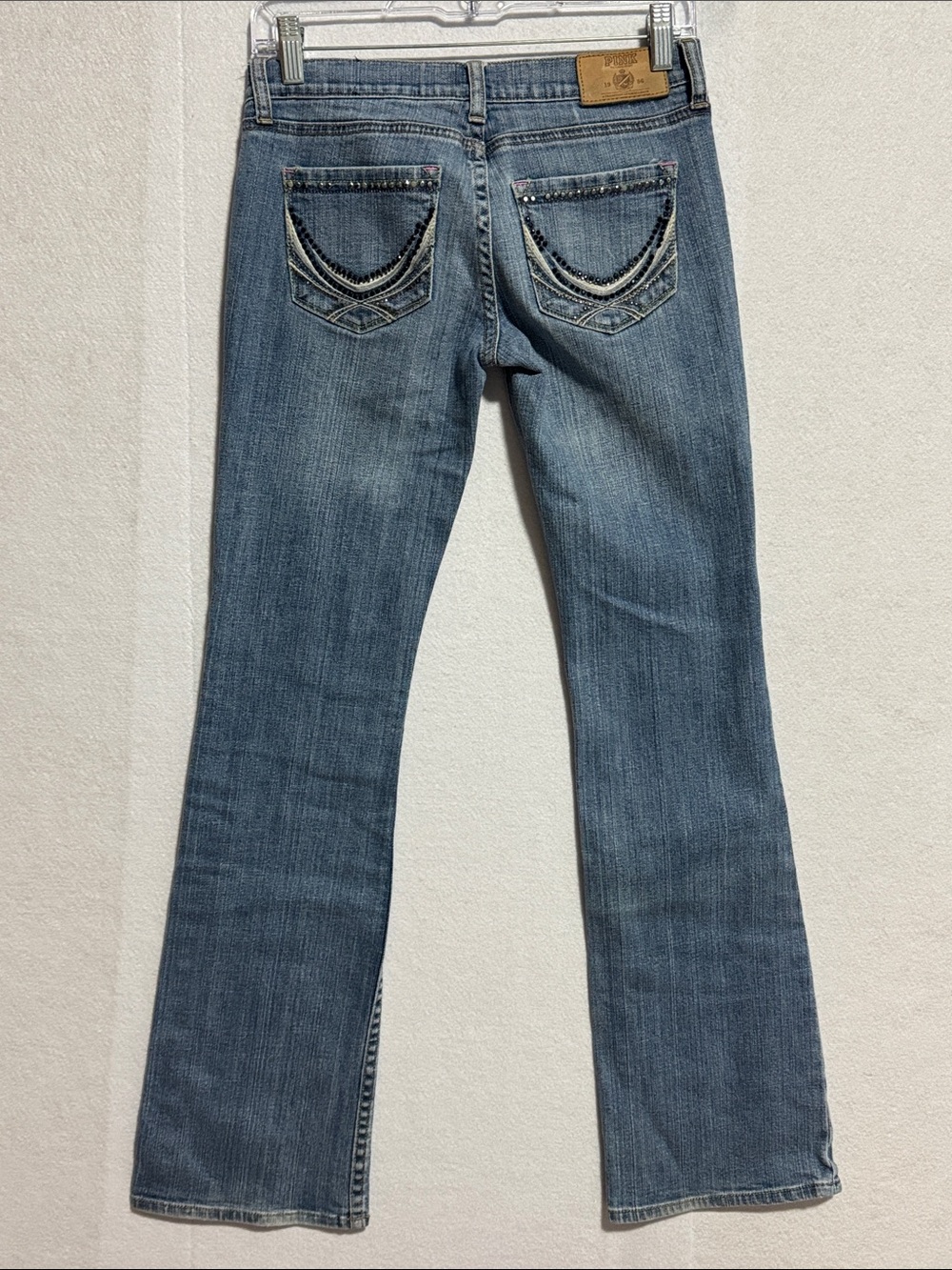 PINK Victoria's Secret Y2K Low Rise Medium Blue Flare Jeans Back Pocket Bling